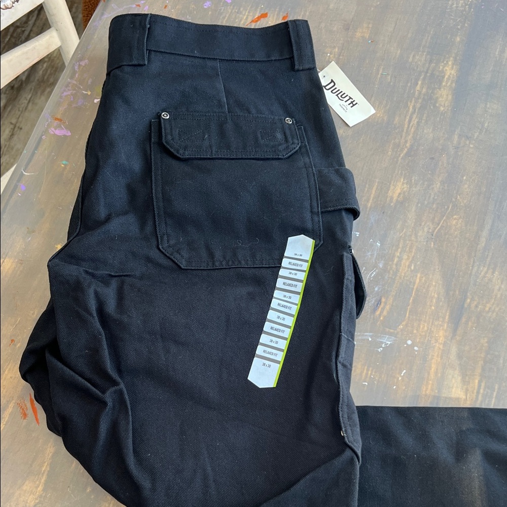 Duluth Trading Co Men's Black Relaxed Fit Cargo Jeans